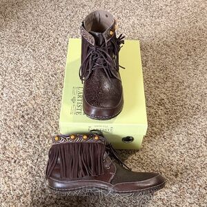 Spring Step L’artiste Brown Fringe Ankle Booties size 38